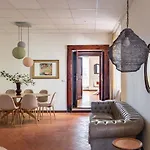 Apartment Iflat Trevi Fountain's Roomy&friendly *