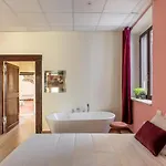 Iflat Trevi Fountain's Roomy&friendly Apartment