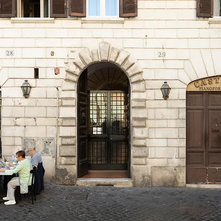 Apartment Iflat Trevi Fountain's Roomy&friendly