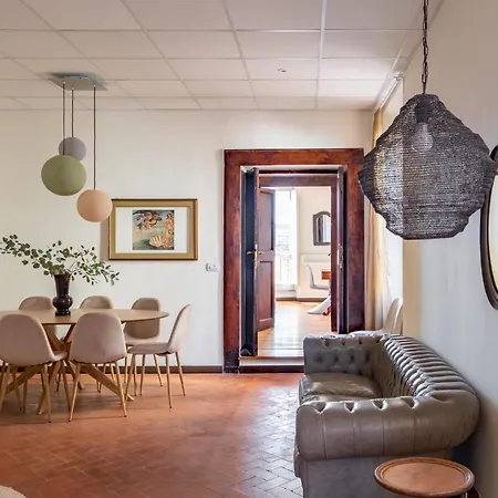 Apartment Iflat Trevi Fountain's Roomy&friendly *